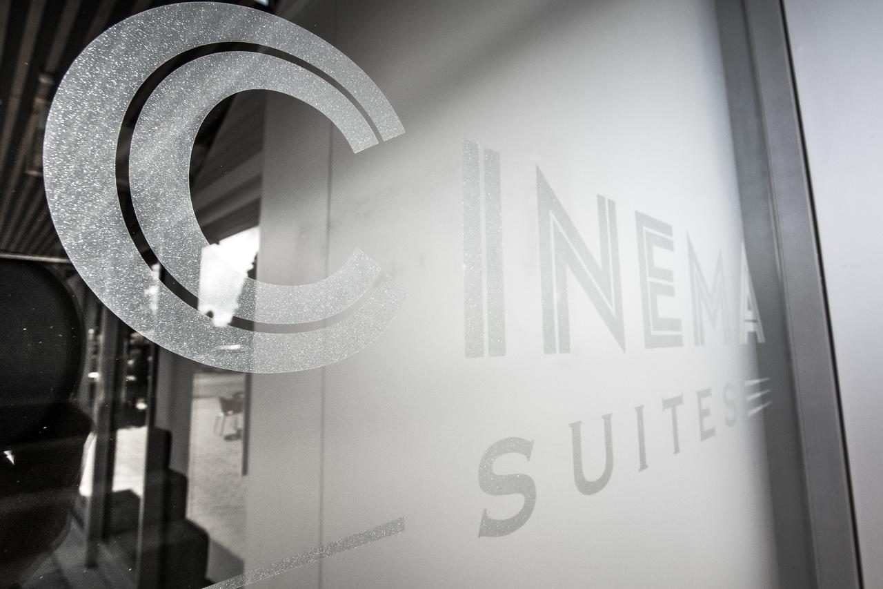 The Cinema Suites Те-Анау Экстерьер фото